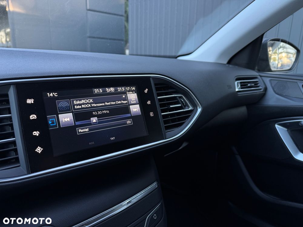 Peugeot 308 SW BlueHDi 150 Automatik Stop & Start Allure - 21