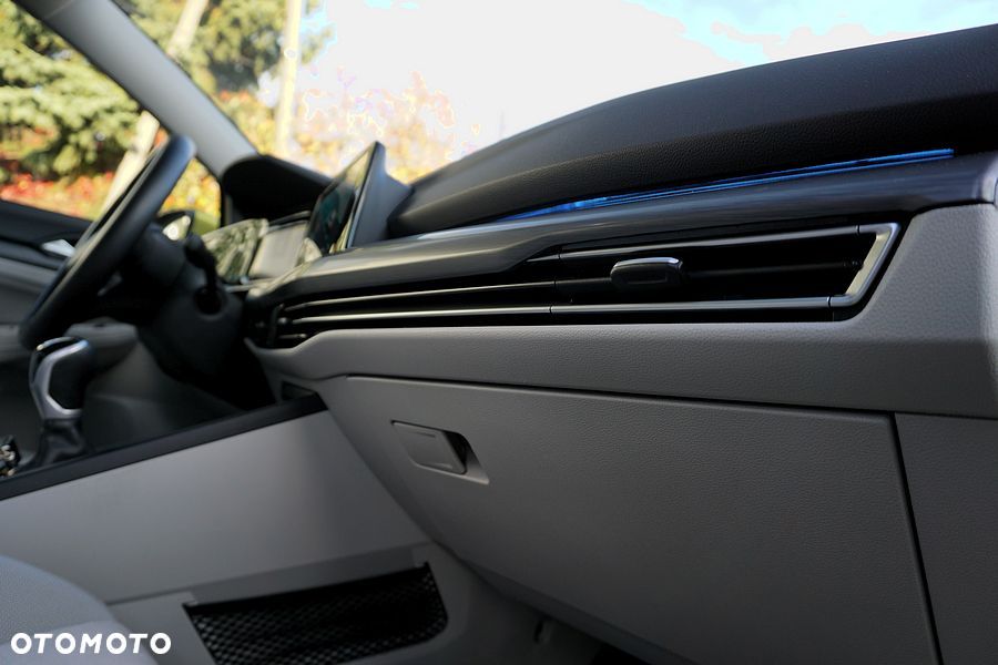 Volkswagen Golf - 29