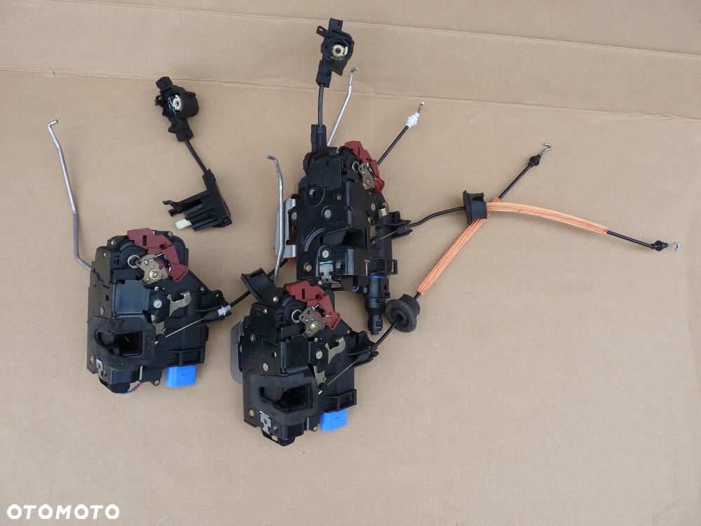 AUDI A8 D3 ZAMEK DRZWI LEWY PRZÓD EUROPA 4E1837015 - 6