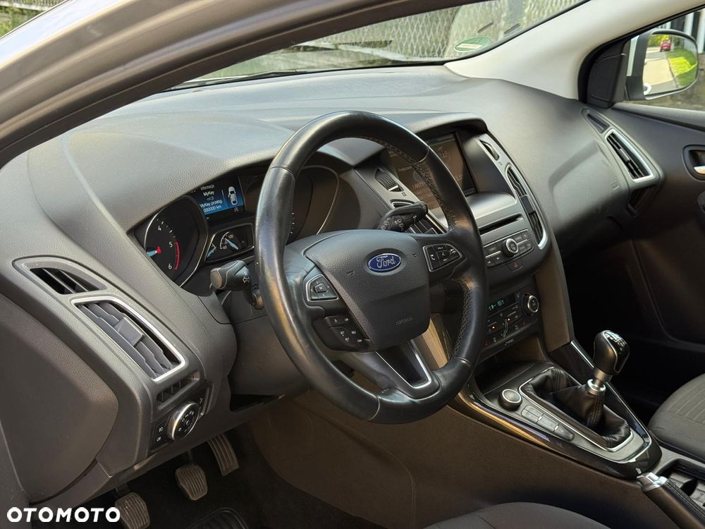 Ford Focus 1.5 TDCi DPF Start-Stopp-System Titanium - 10