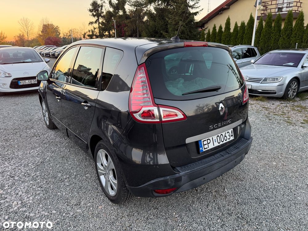 Renault Scenic 2011 photo 4