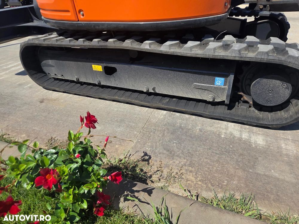 Hitachi ZX65-6, 2021, 2.005h, CUPLA RAPIDA+3 CUPE+PICON, senile cauciuc NOI, latime 2m, ad sapare 4,5m, Masa operatinala 6,5tone, inst picon, inst rotire, LAMA nivelare, aer cond, ridica 4tone,posibil leasing 4 ani, STARE FOARTE BUNA, PROMOTIE 51.900 EUR+Tva - 14