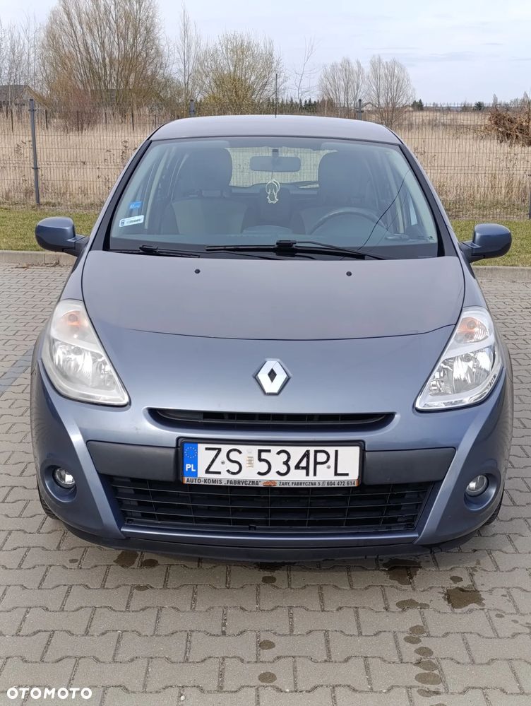 Renault Clio - 1