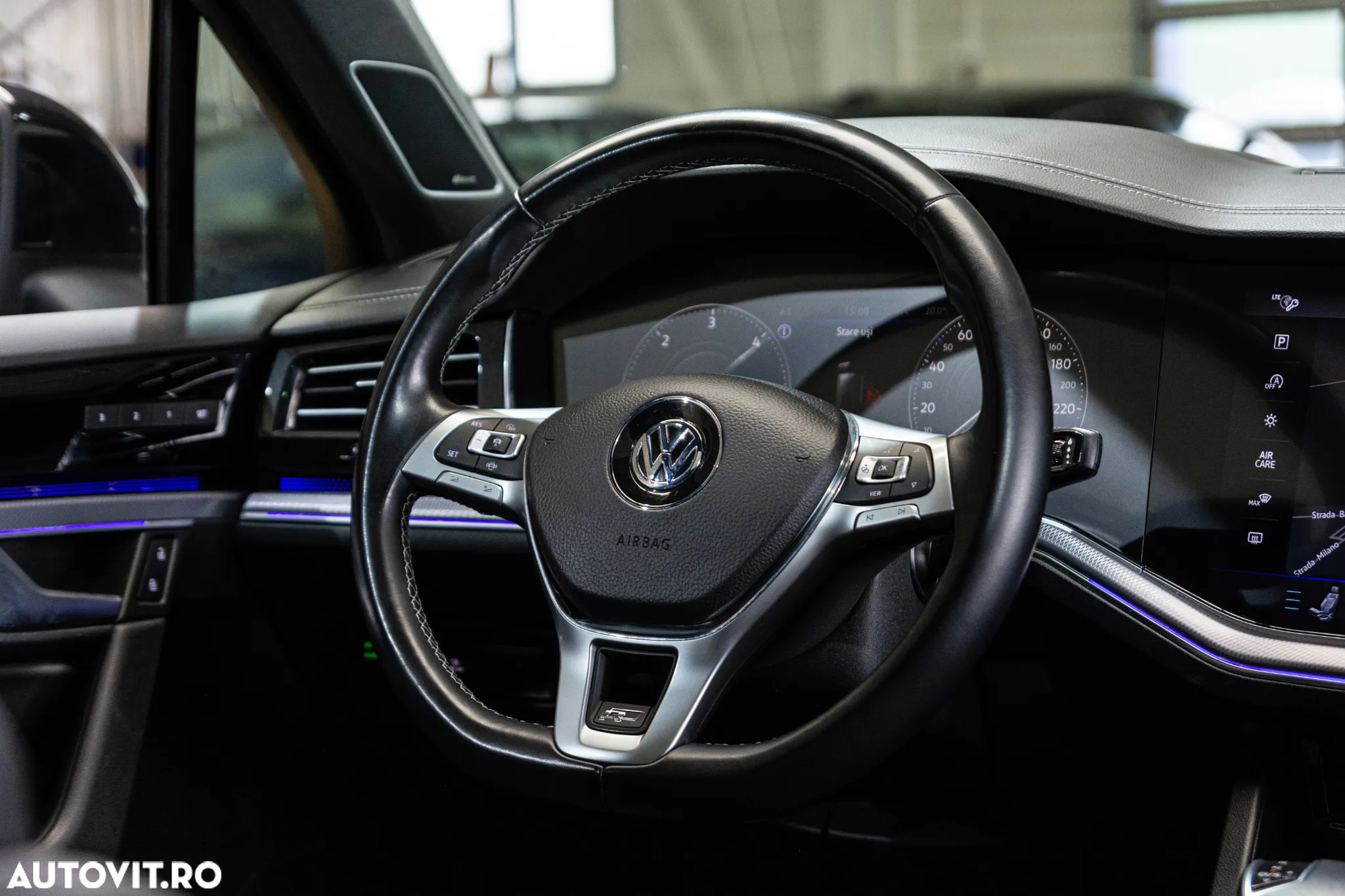 Volkswagen Touareg 3.0 V6 TDI SCR 4Motion Automatik R-Line - 35