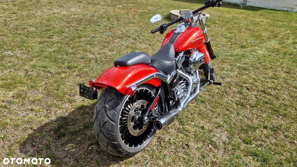 Harley-Davidson FXSB Breakout - 5