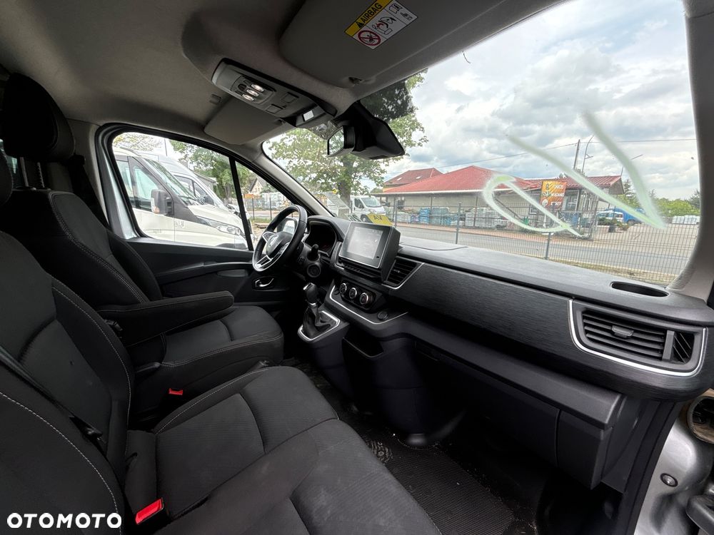 Renault Trafic - 10