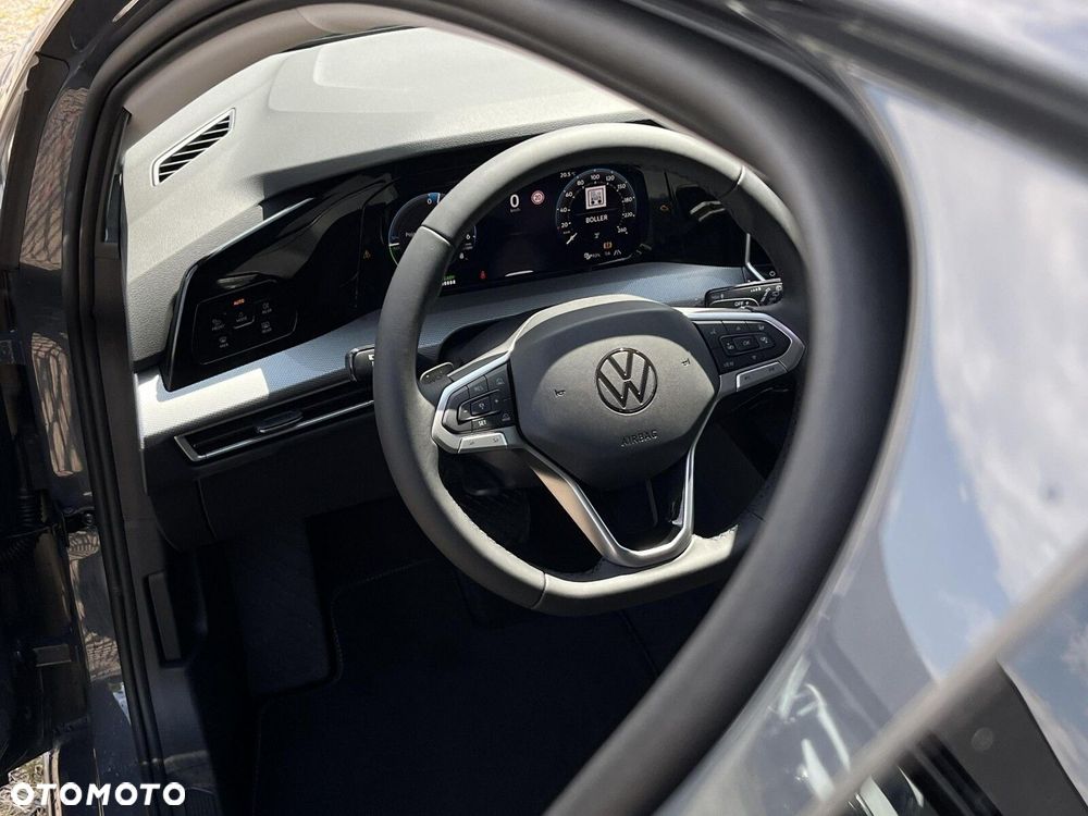 Volkswagen Golf - 19