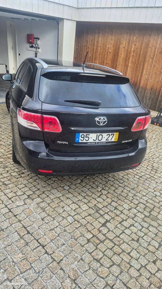 Toyota Avensis SW 2.0 D-4D Exclusive +Pele+GPS - 4