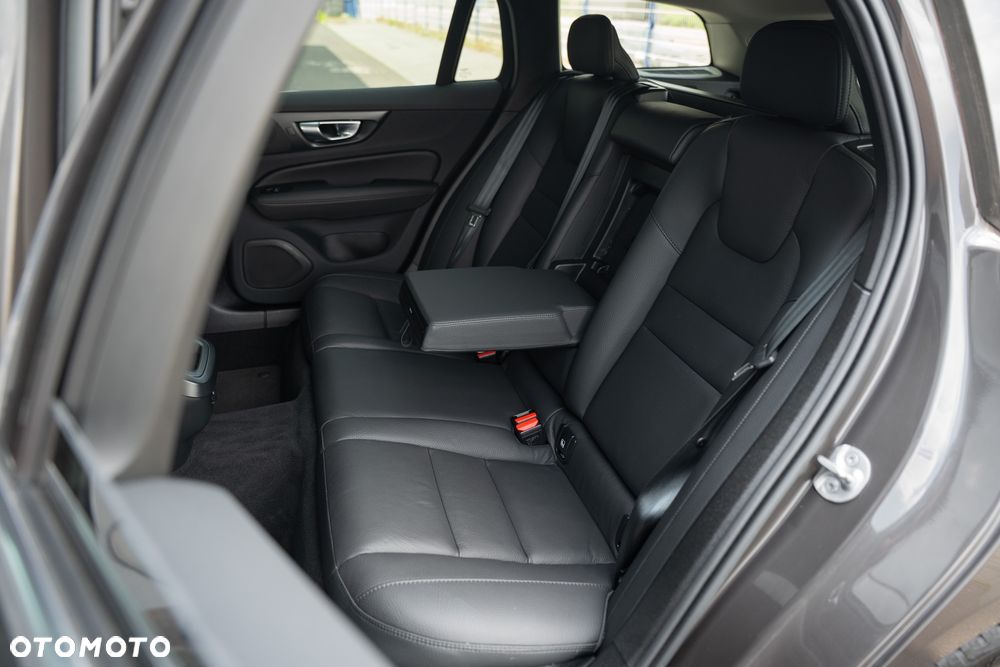 Volvo V60 B4 D Geartronic Inscription - 35