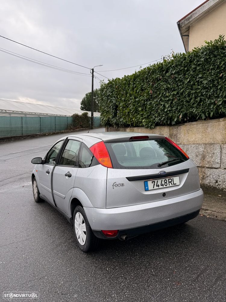 Ford Focus 1.4 Comfort - 3