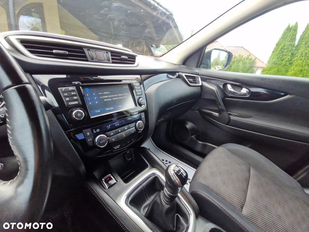 Nissan Qashqai 1.5 dCi Tekna EU6 - 22