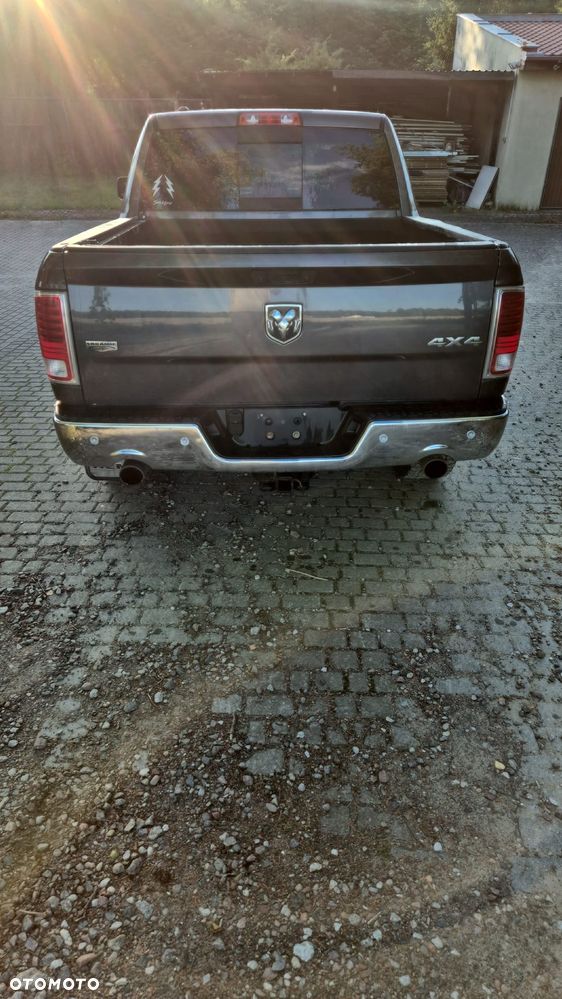 Dodge RAM 5.7 4x4 - 3