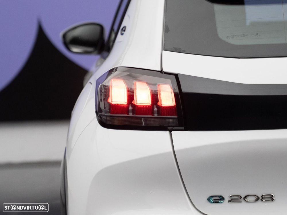 Peugeot e-208 50 kWh Active Pack - 9