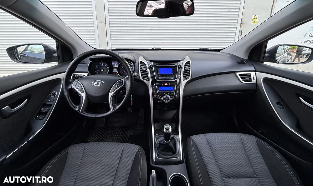 Hyundai i30 blue 1.4 Trend - 4