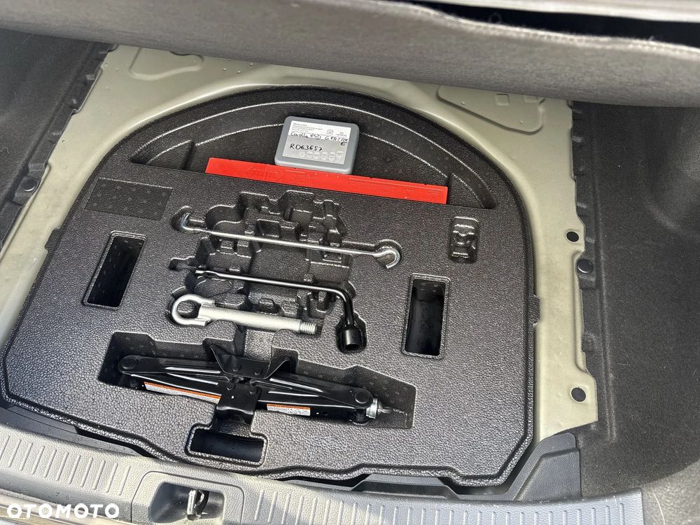 Toyota Corolla 1.8 Hybrid Comfort - 26