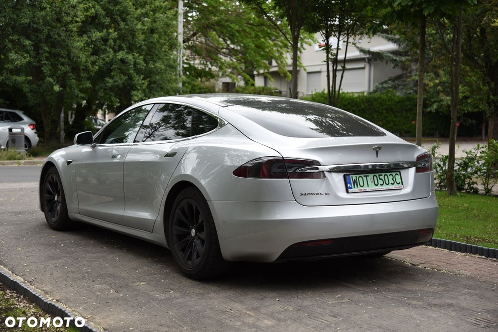 Tesla Model S 75D Allradantrieb - 10