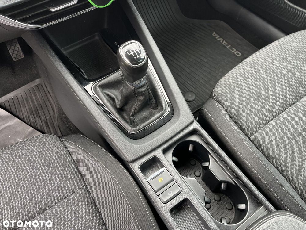 Skoda Octavia - 16