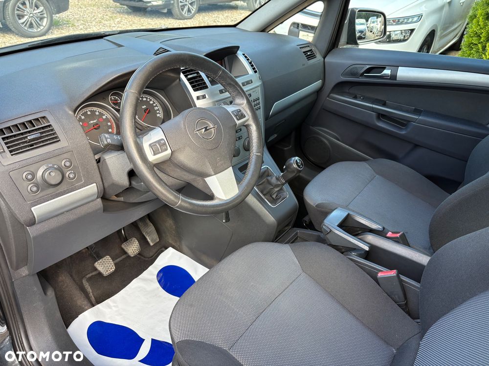 Opel Zafira 1.6 Cosmo - 13