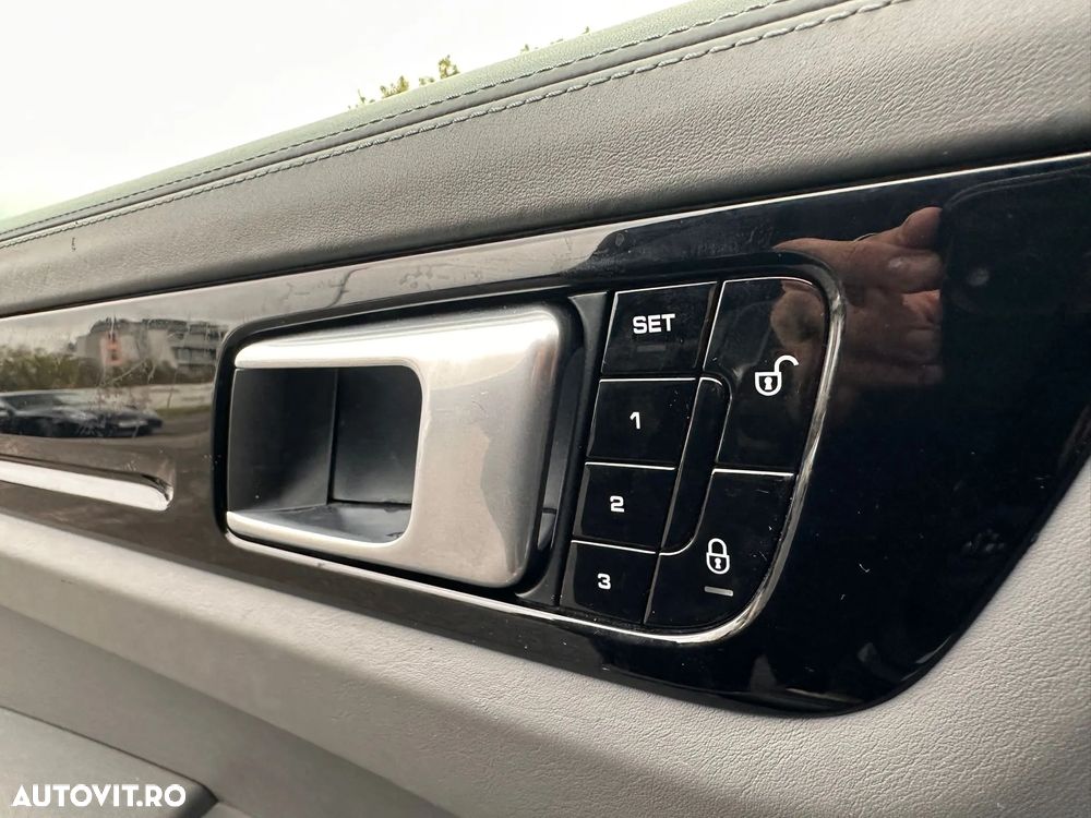 Porsche Cayenne S Tiptronic S - 22