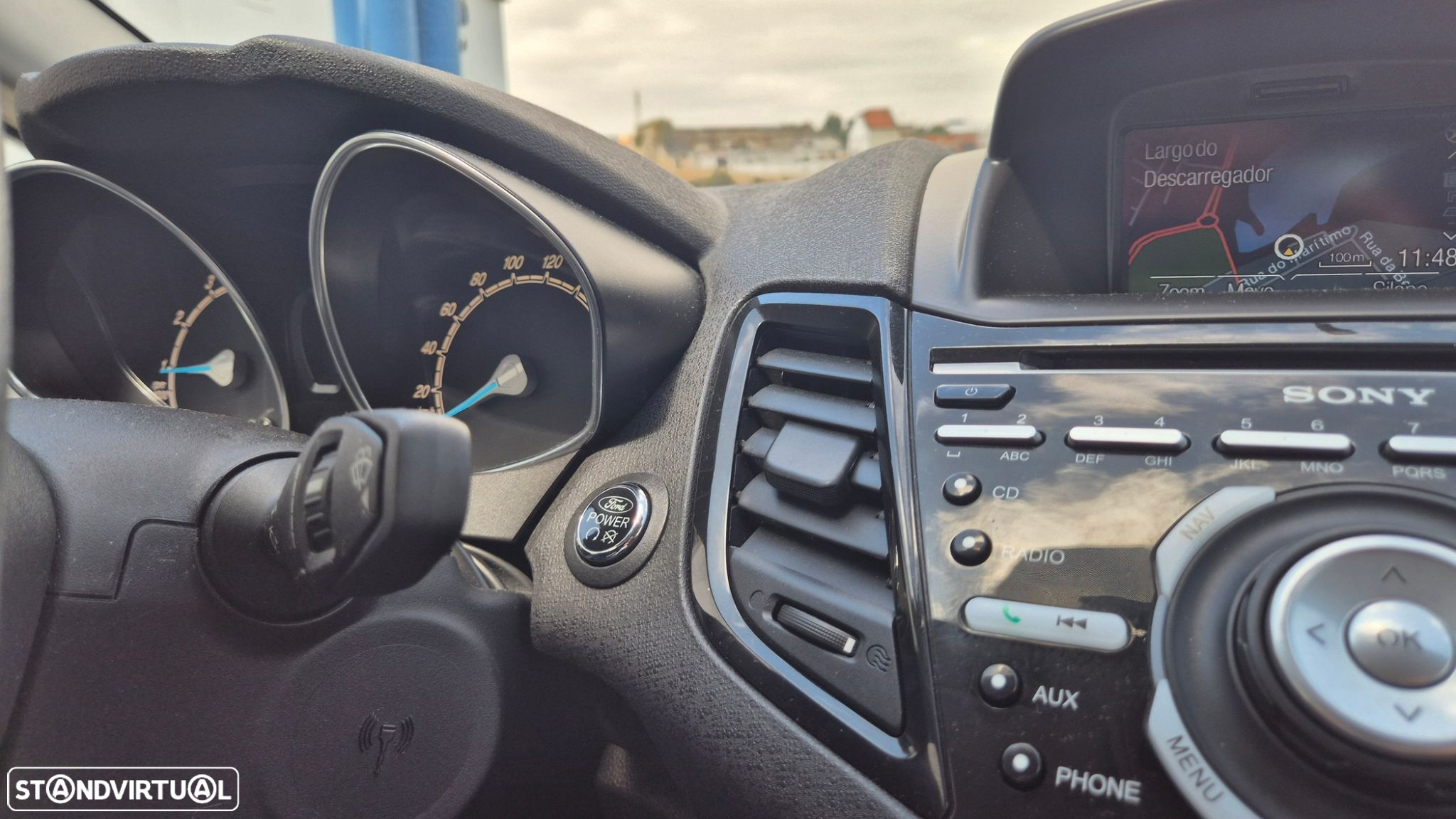Ford Fiesta 1.0 T EcoBoost Titanium - 27