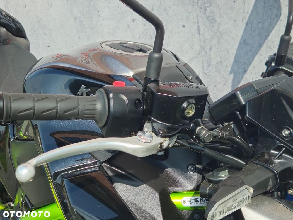 Kawasaki Z 900 - 20