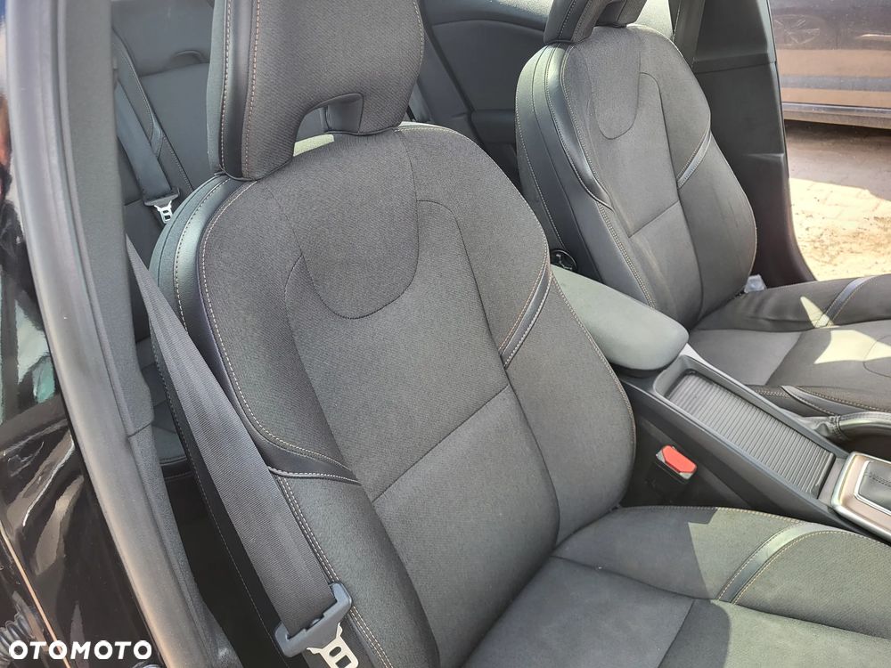 Volvo V40 Cross Country D3 Geartronic Summum - 23