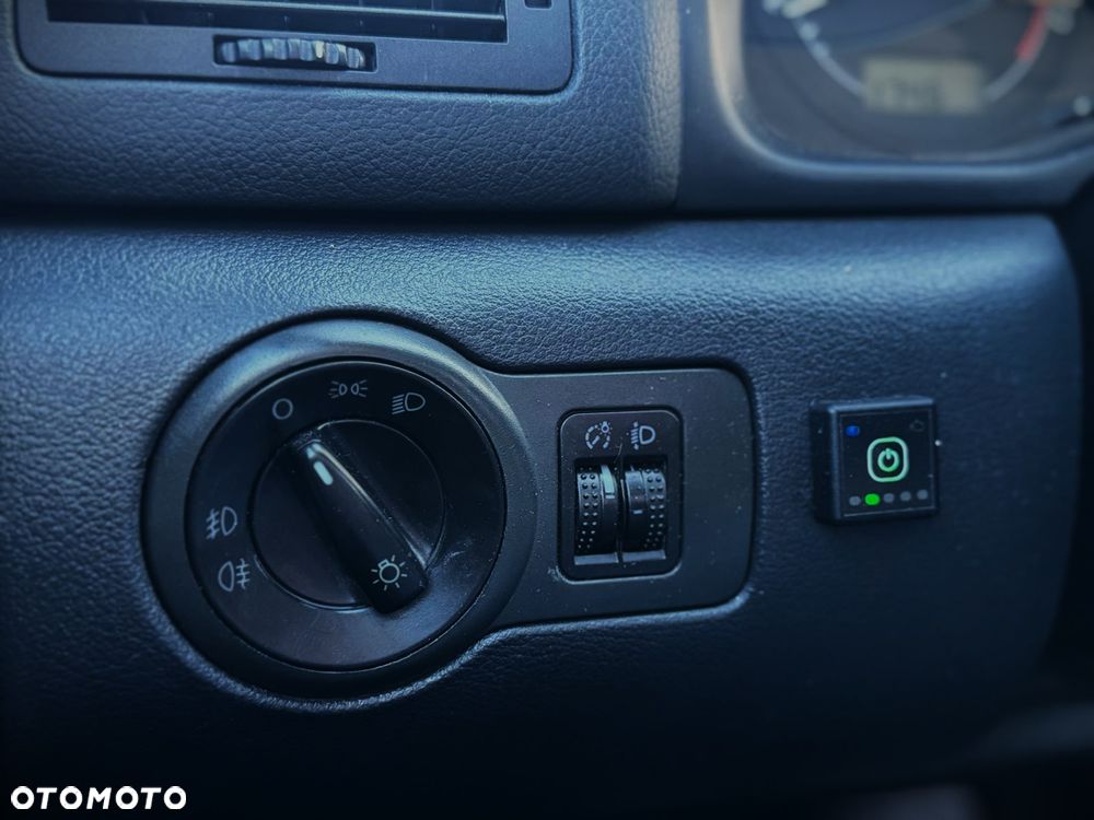 Skoda Octavia 2.0 Ambiente - 7