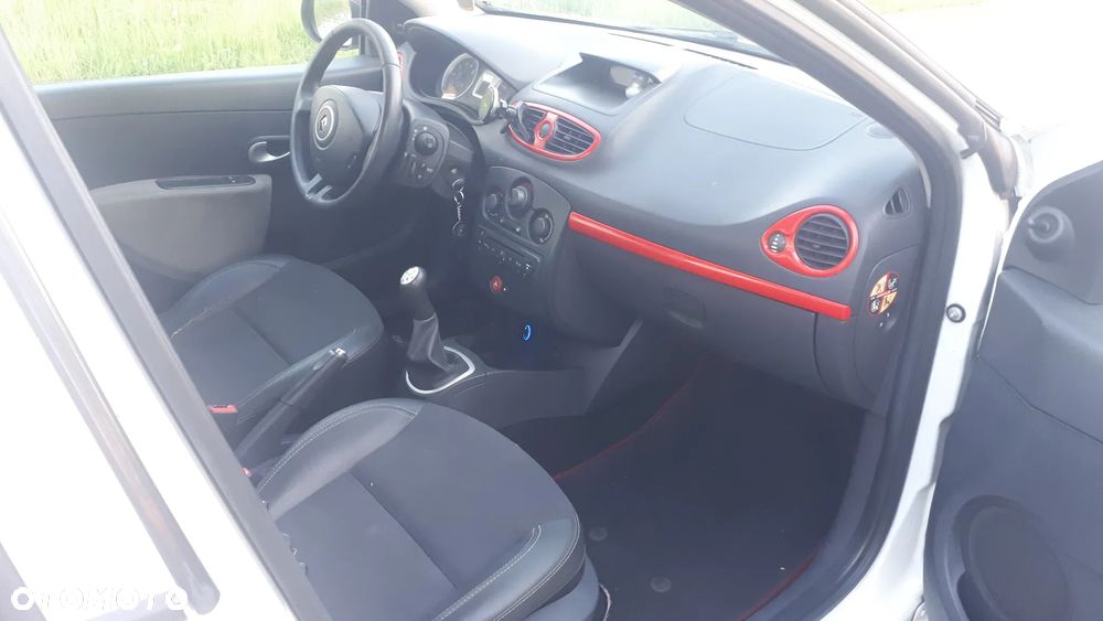 Renault Clio 1.2 16V Expression - 15