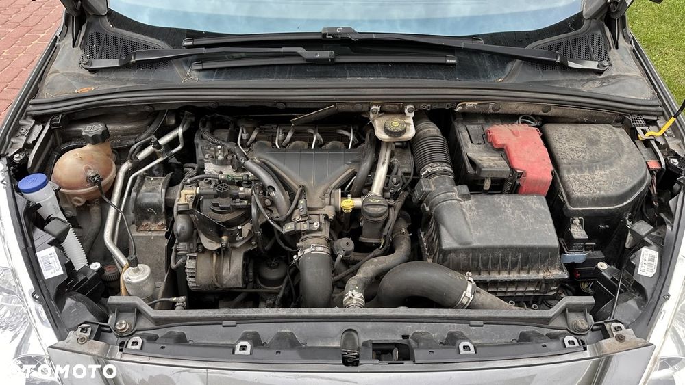 Peugeot 308 2.0 HDi Premium - 12