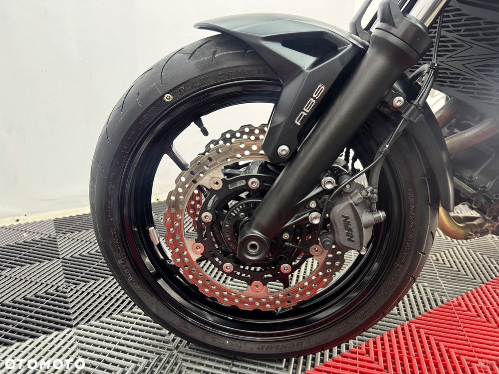 Kawasaki Z 650 - 9