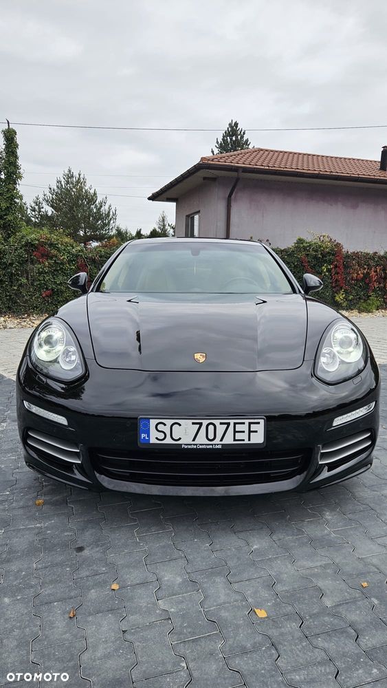 Porsche Panamera 4 PDK Edition - 2
