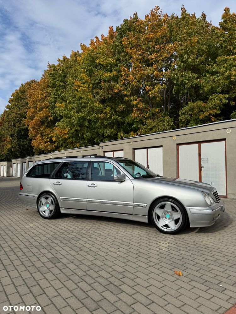 Mercedes-Benz E-Class 2000 photo 3