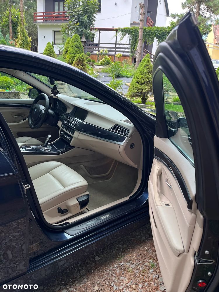 BMW Seria 5 520d - 12