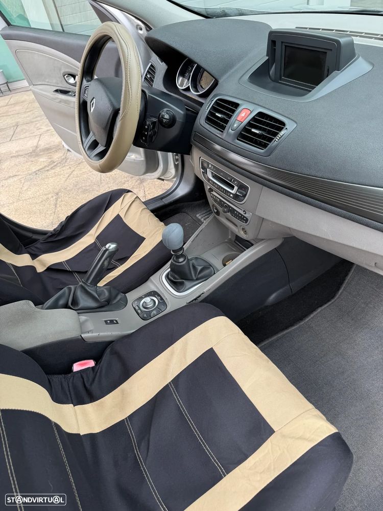 Renault Mégane 1.5 dCi Dynamique - 13