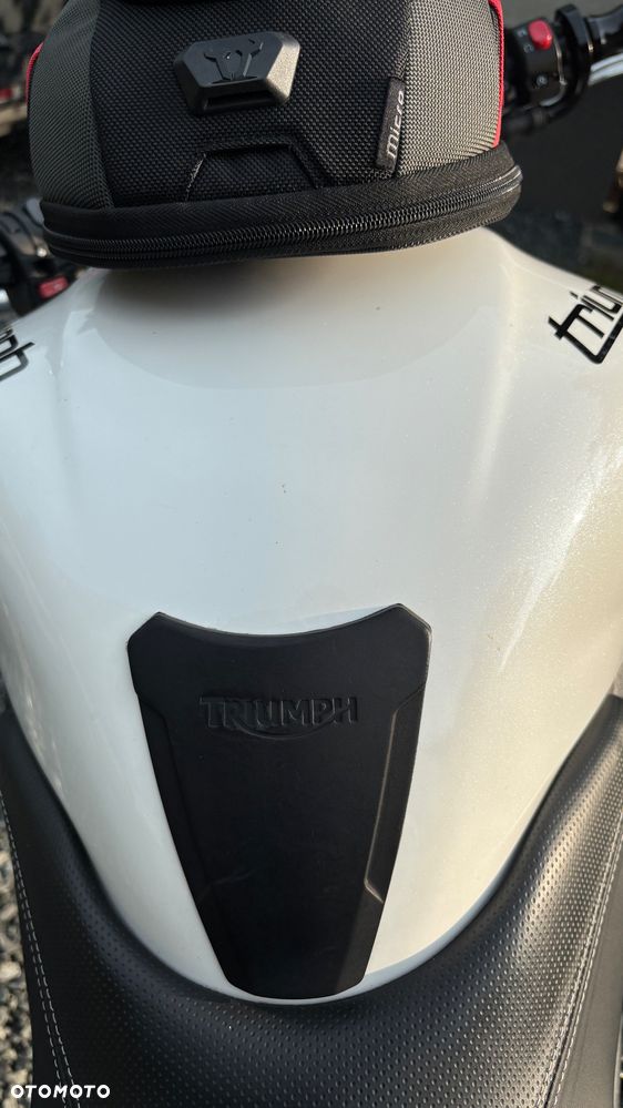 Triumph Speed Triple - 24