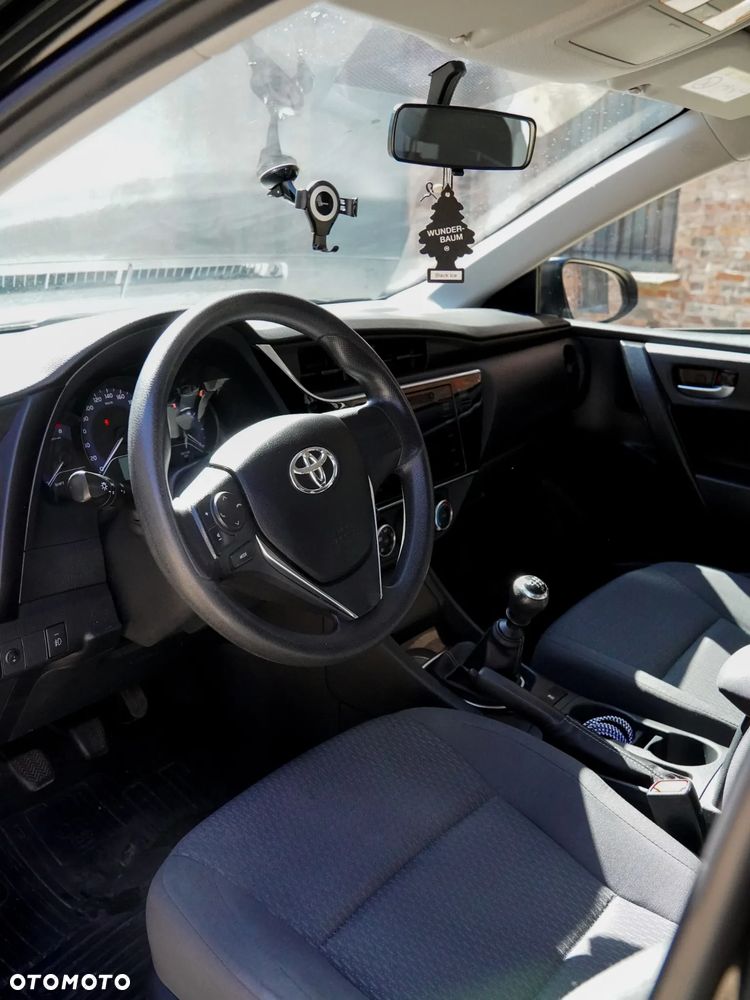 Toyota Corolla 1.6 Active - 11
