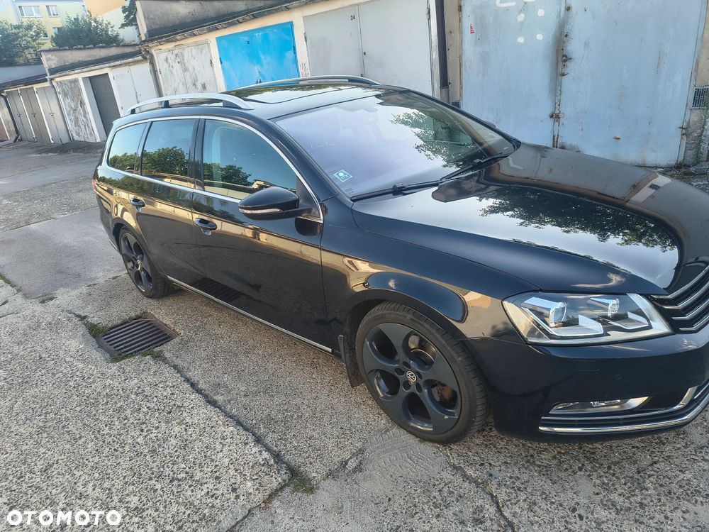 Volkswagen Passat 1.6 TDI DPF BlueMot Comfortline - 4