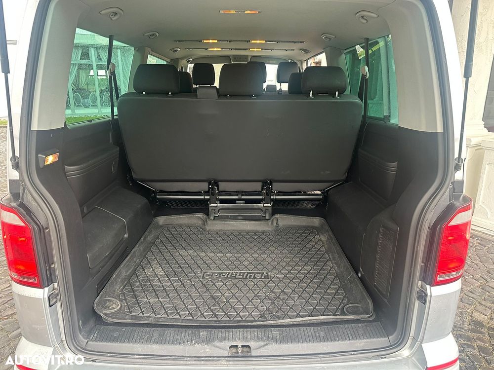 Volkswagen Caravelle LR Comfortline DSG 4M - 11