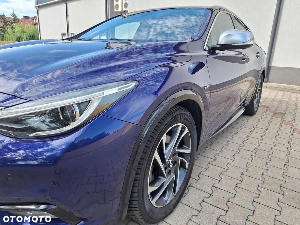 Infiniti Q30 2.2d DCT AWD Premium - 12