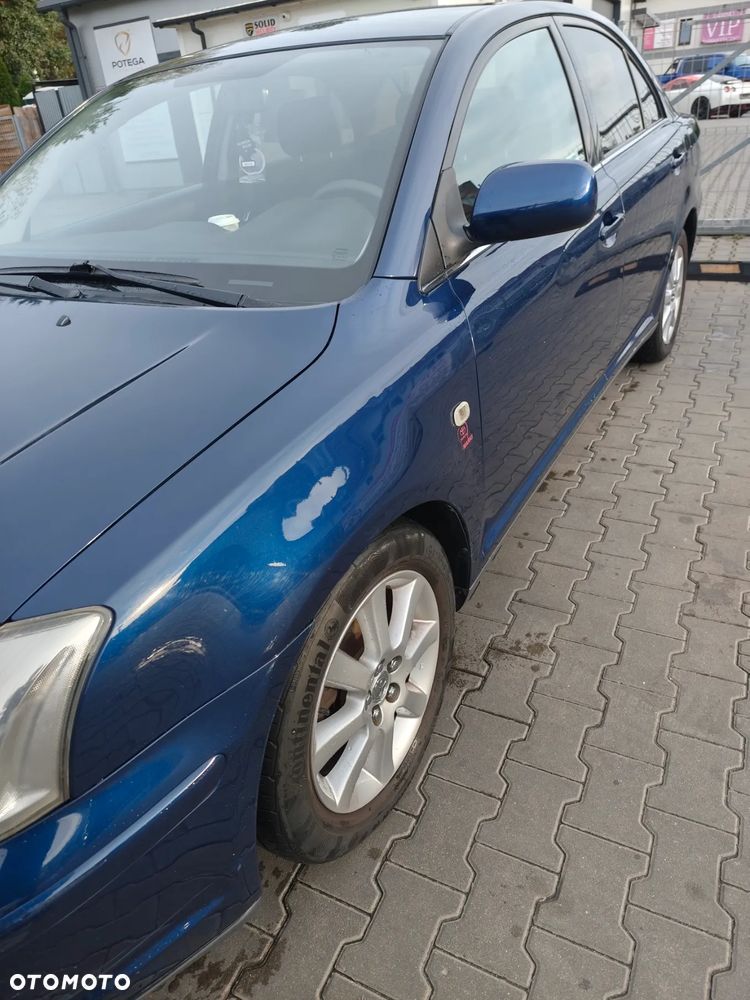 Toyota Avensis 1.6 VVT-i Luna - 8
