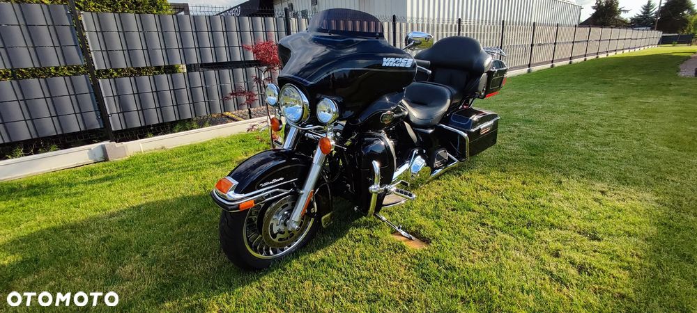 Harley-Davidson FLHTCU Ultra - 1