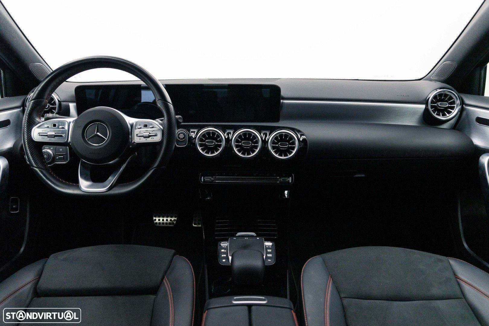 Mercedes-Benz A 250 e AMG Line - 14