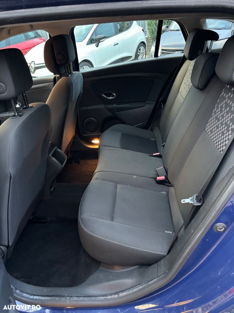 Renault Megane 1.5 dCi Dynamique - 8