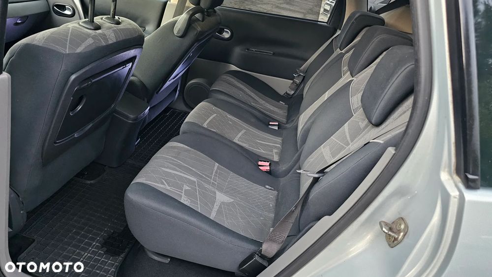 Renault Scenic 1.6 Exception - 10