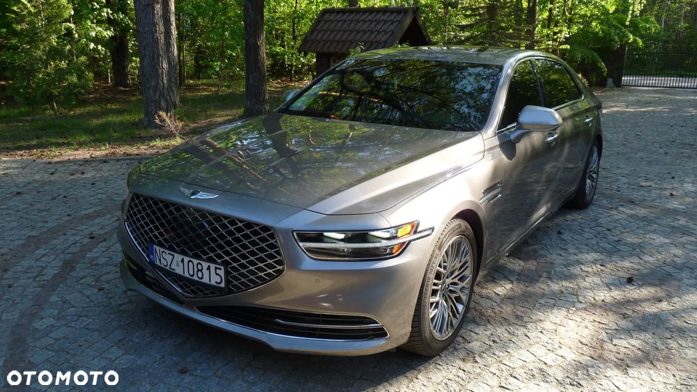 Genesis G90 - 5