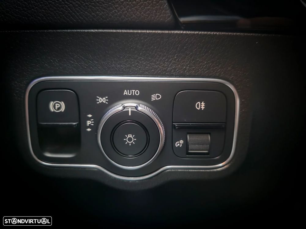 Mercedes-Benz GLA 250 e 8G-DCT Progressive Advanced - 35