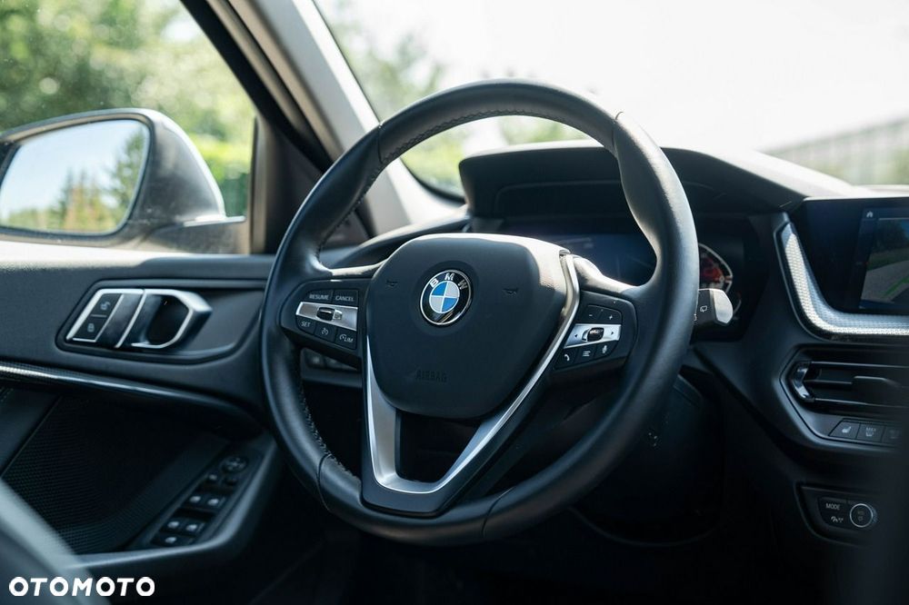 BMW Seria 1 118i Sport Line - 18