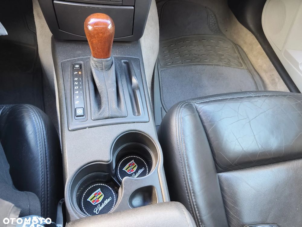 Cadillac CTS - 7