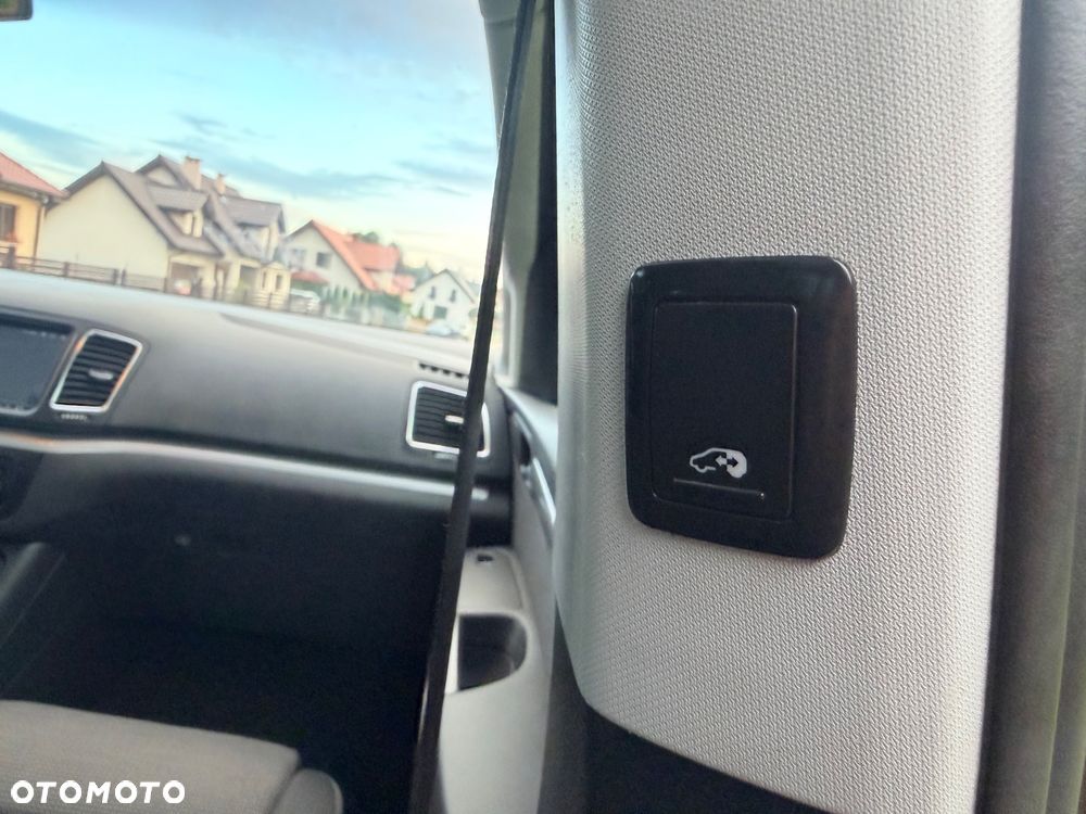 Volkswagen Sharan - 6
