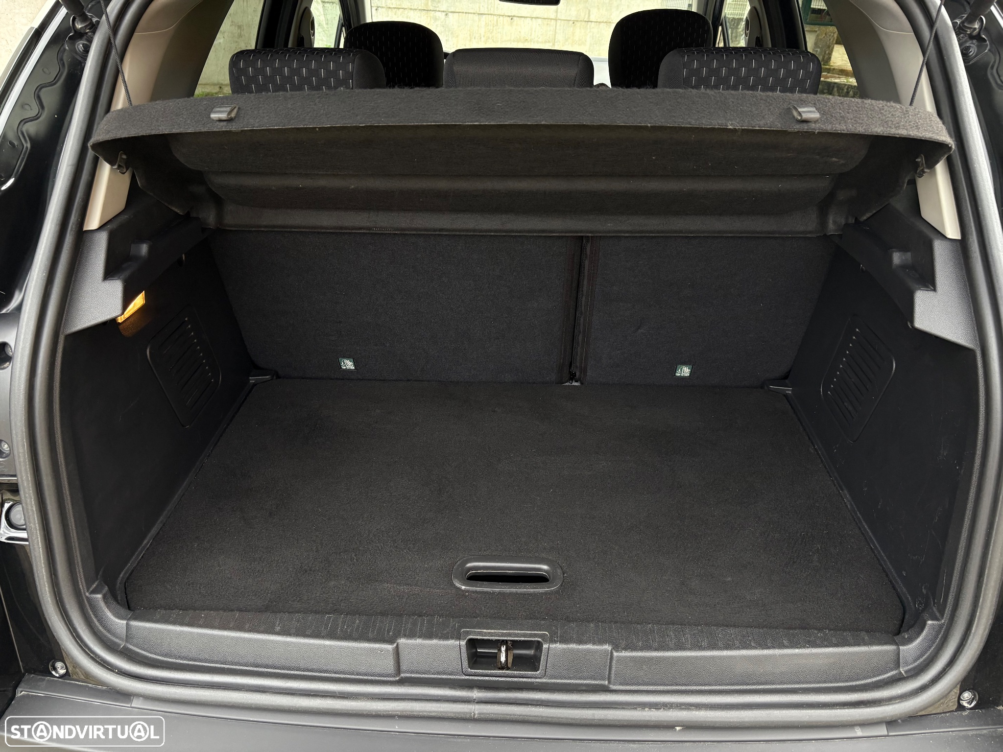 Renault Captur 1.5 dCi Exclusive - 11